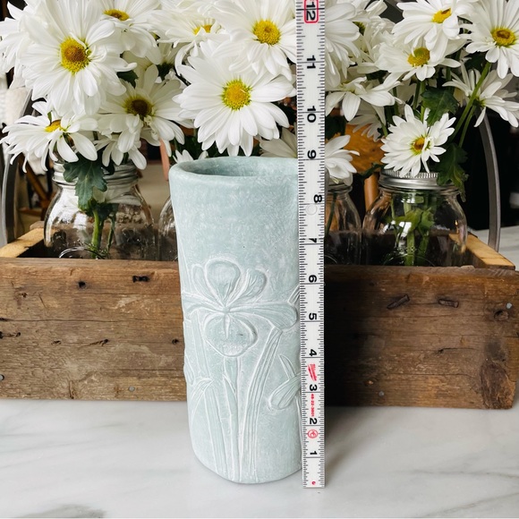 Isabel Bloom•Vintage 1999•Cast Concrete• Frosted Blue/Green•Iris Vase w/Insert🌼 - Picture 8 of 12